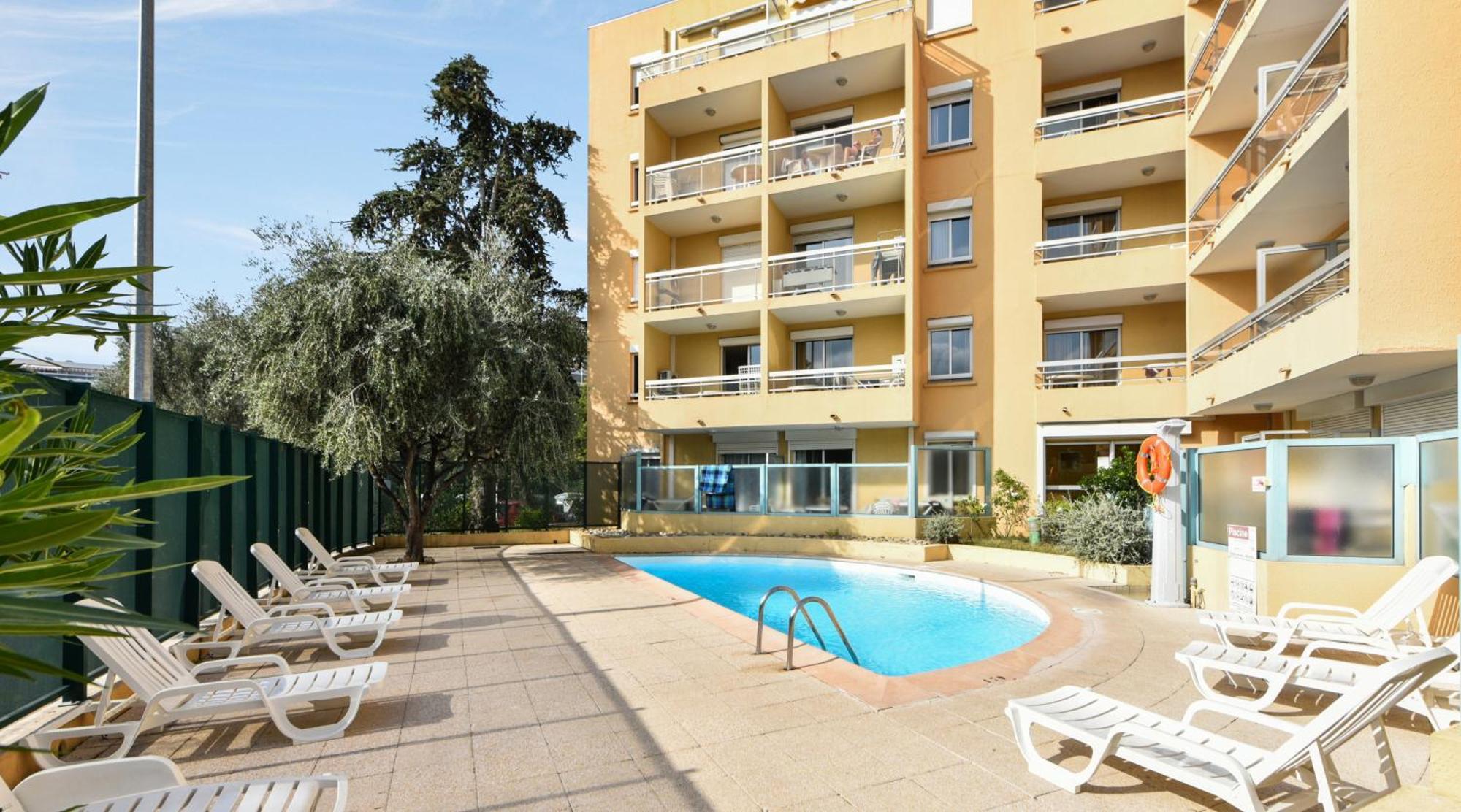 Residence Pierre & Vacances La Rostagne Juan-les-Pins Luaran gambar