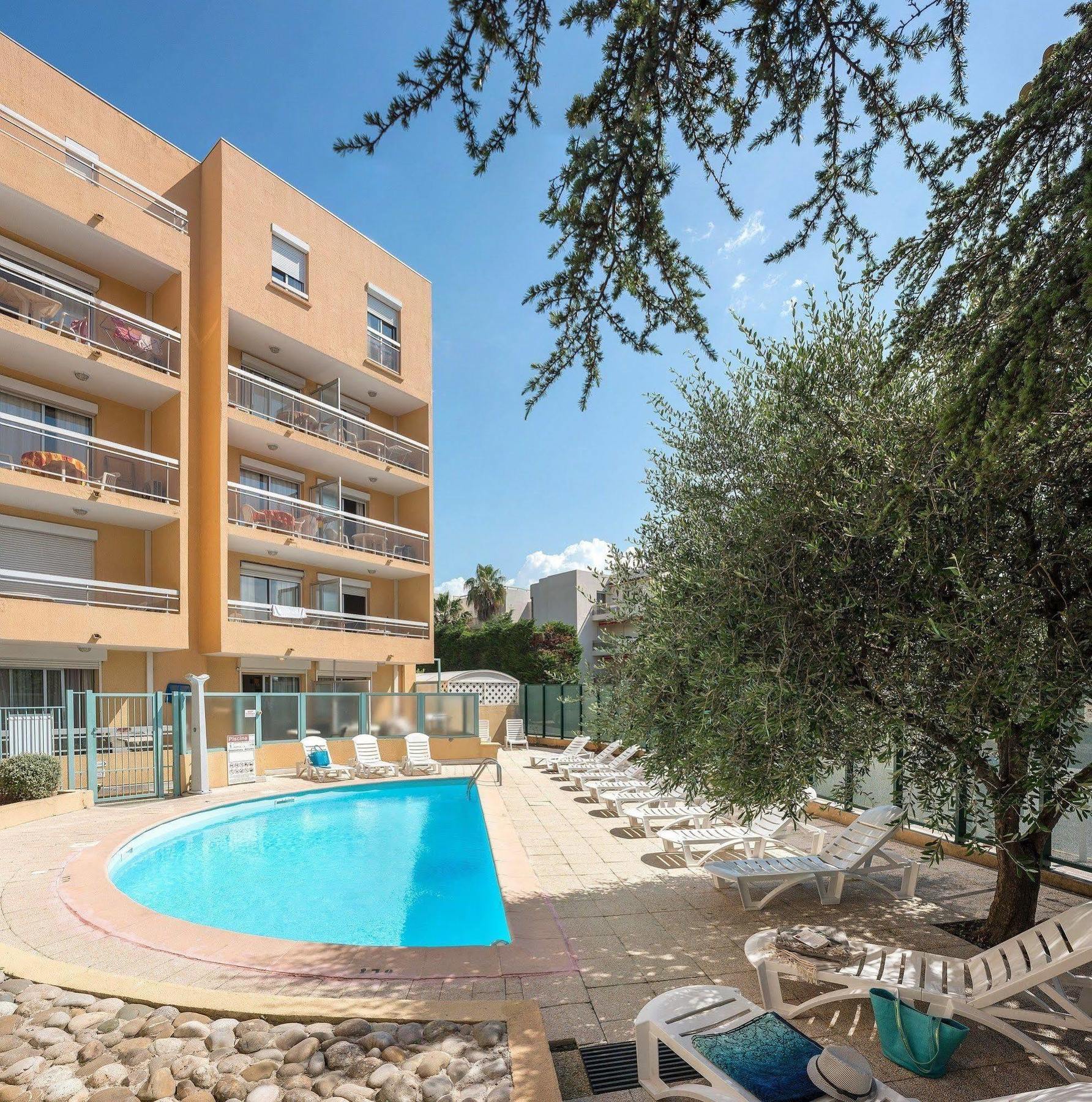 Residence Pierre & Vacances La Rostagne Juan-les-Pins Luaran gambar